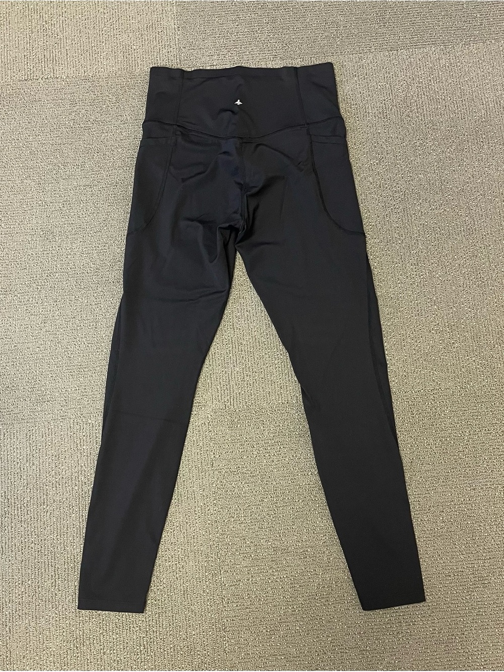 Halara UltraSculpt Black High Waisted Tummy Control Leggings Medium - Picture 9 of 10